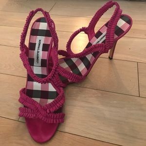 Flash Sale Manolo Blahnik Suede Heels